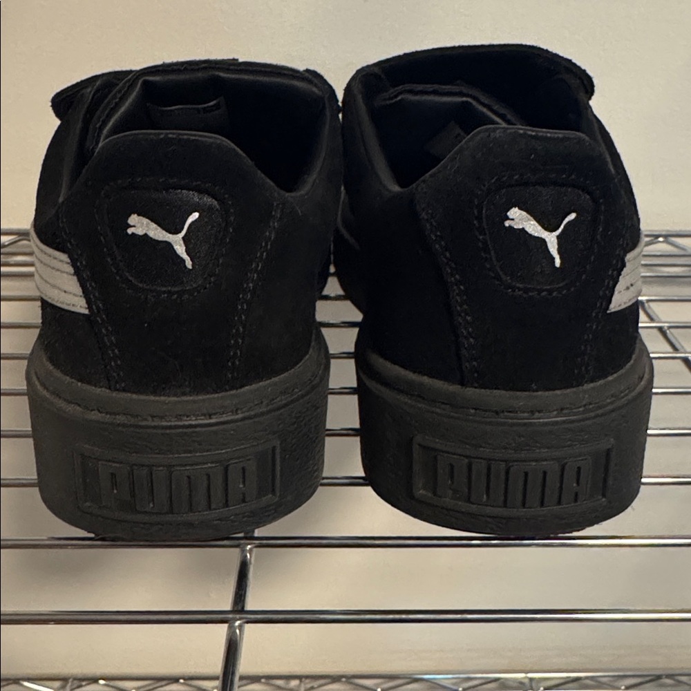 Puma Women’s Black Suede Sneakers with Velcro top - Picture 3 of 8